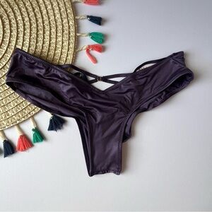 Victoria's Secret Very Sexy Strappy-Back High-Leg Cheeky Panty Valiant Purple XS